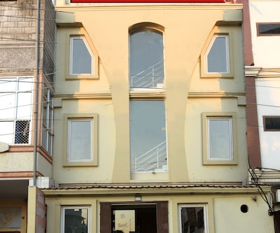 Hotel Ganga Vilas